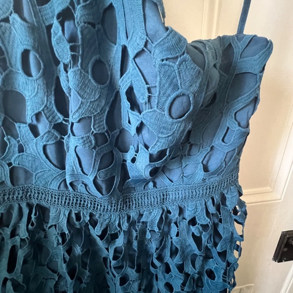 Chi chi London Dress - Picture 6 of 6